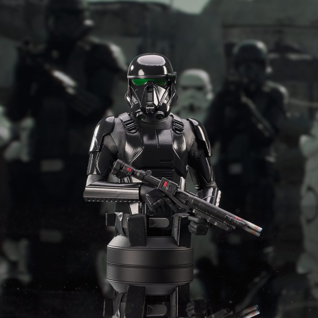 Diamond Select Toys