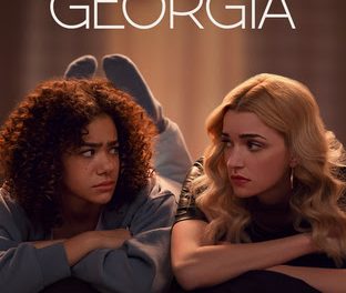 Ginny & Georgia drops Trailer for Season 2!