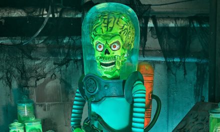 Spirit Halloween Jumps Into ‘Mars Attacks’ Animatronics With HUGE Alien