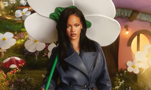 Rihanna Performs “Friend of Mine” from New SMURFS Soundtrack
